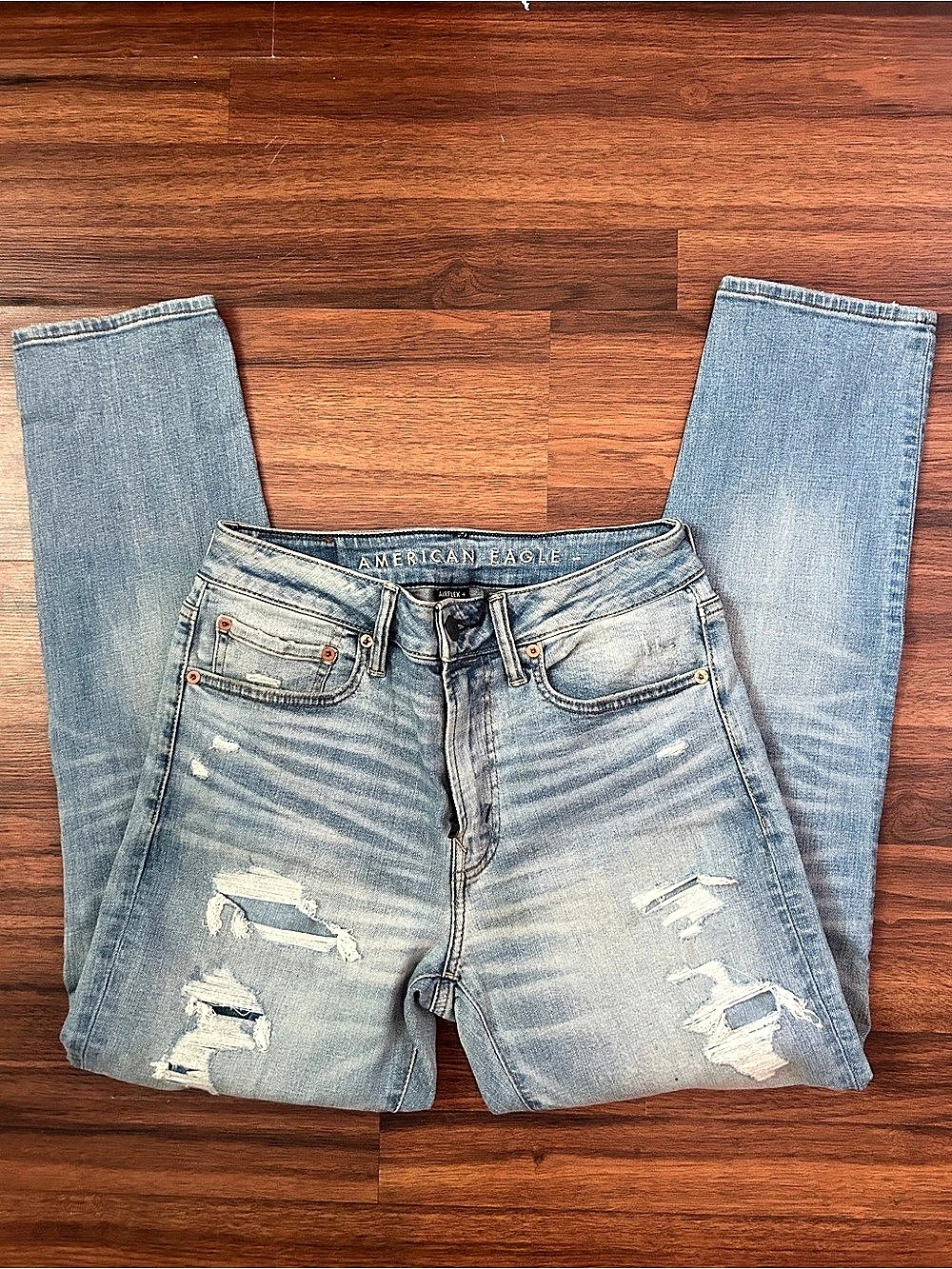 American Eagle Distressed Blue Skinny Jeans